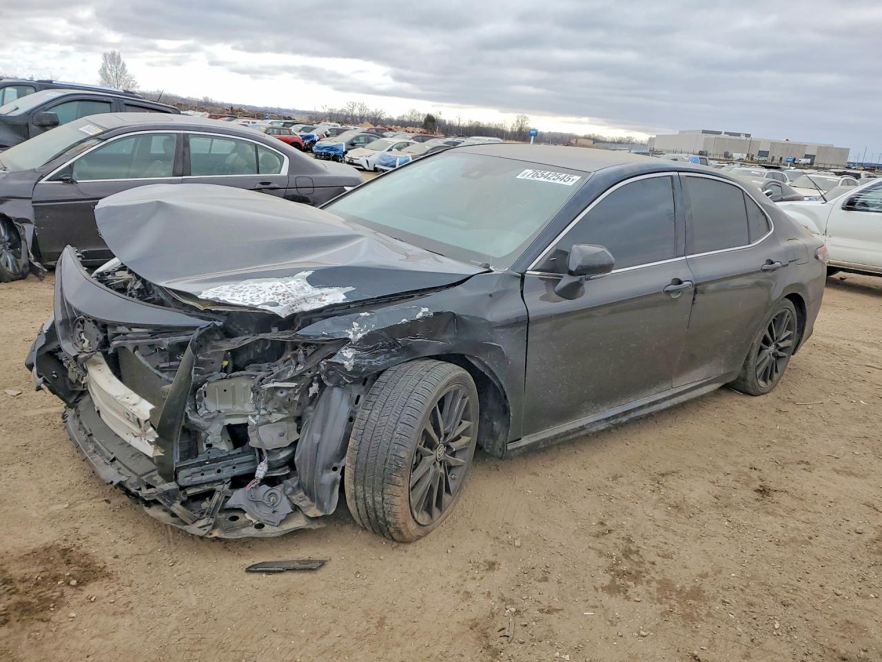 2024 TOYOTA CAMRY