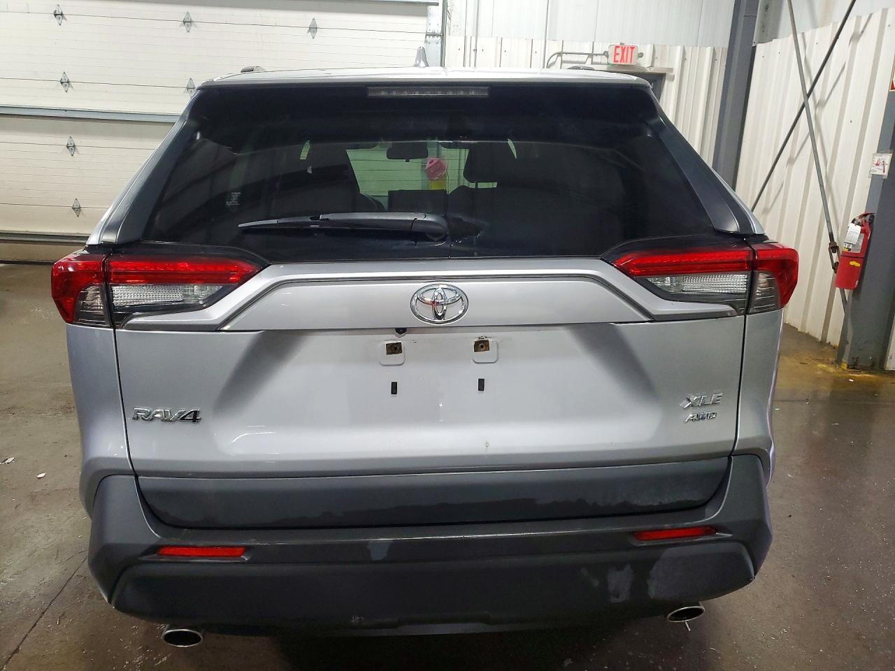 2019 TOYOTA RAV4