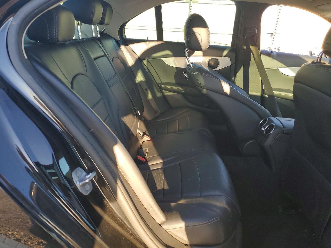 2016 MERCEDES-BENZ C-CLASS