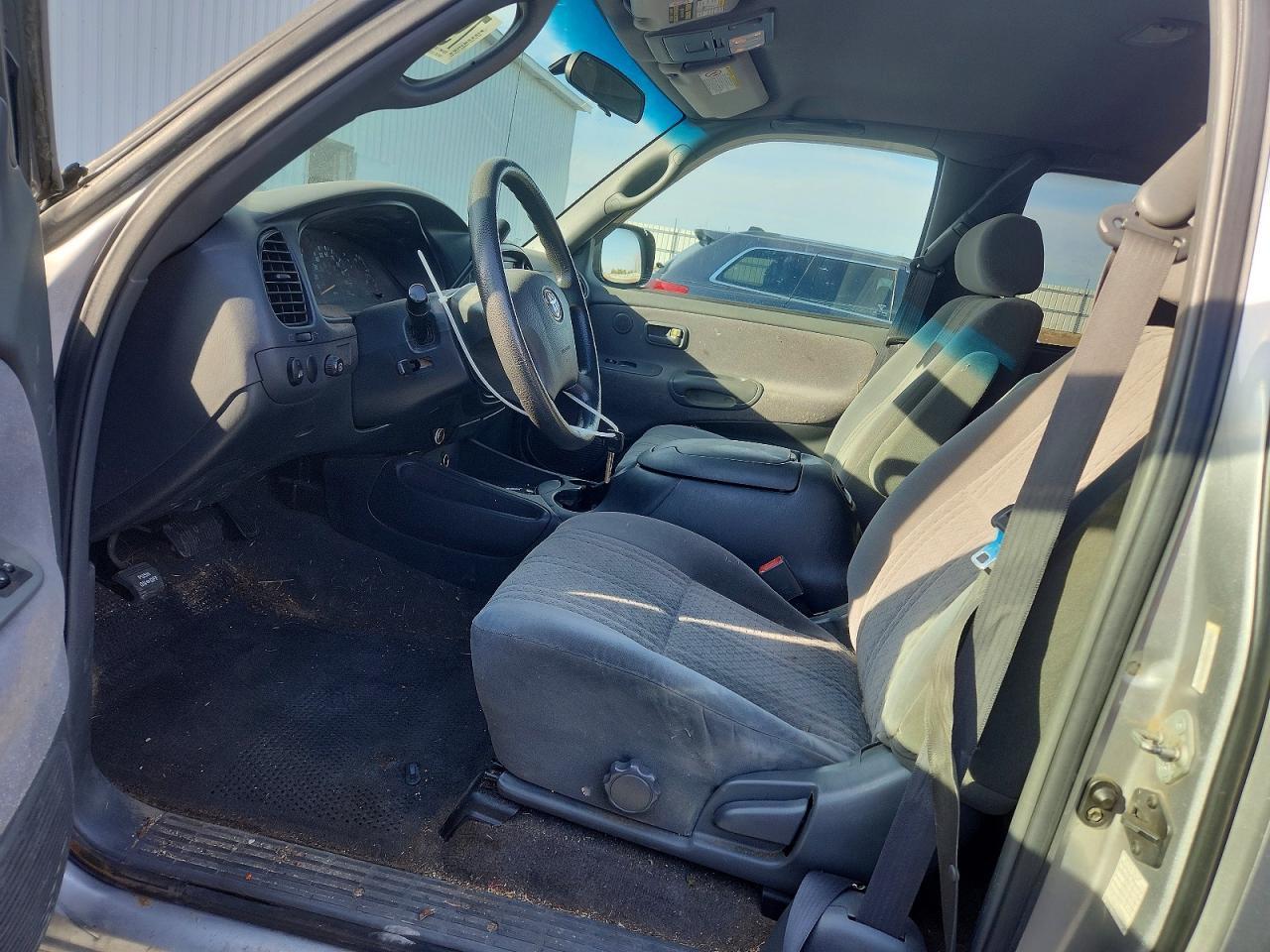 2004 TOYOTA TUNDRA