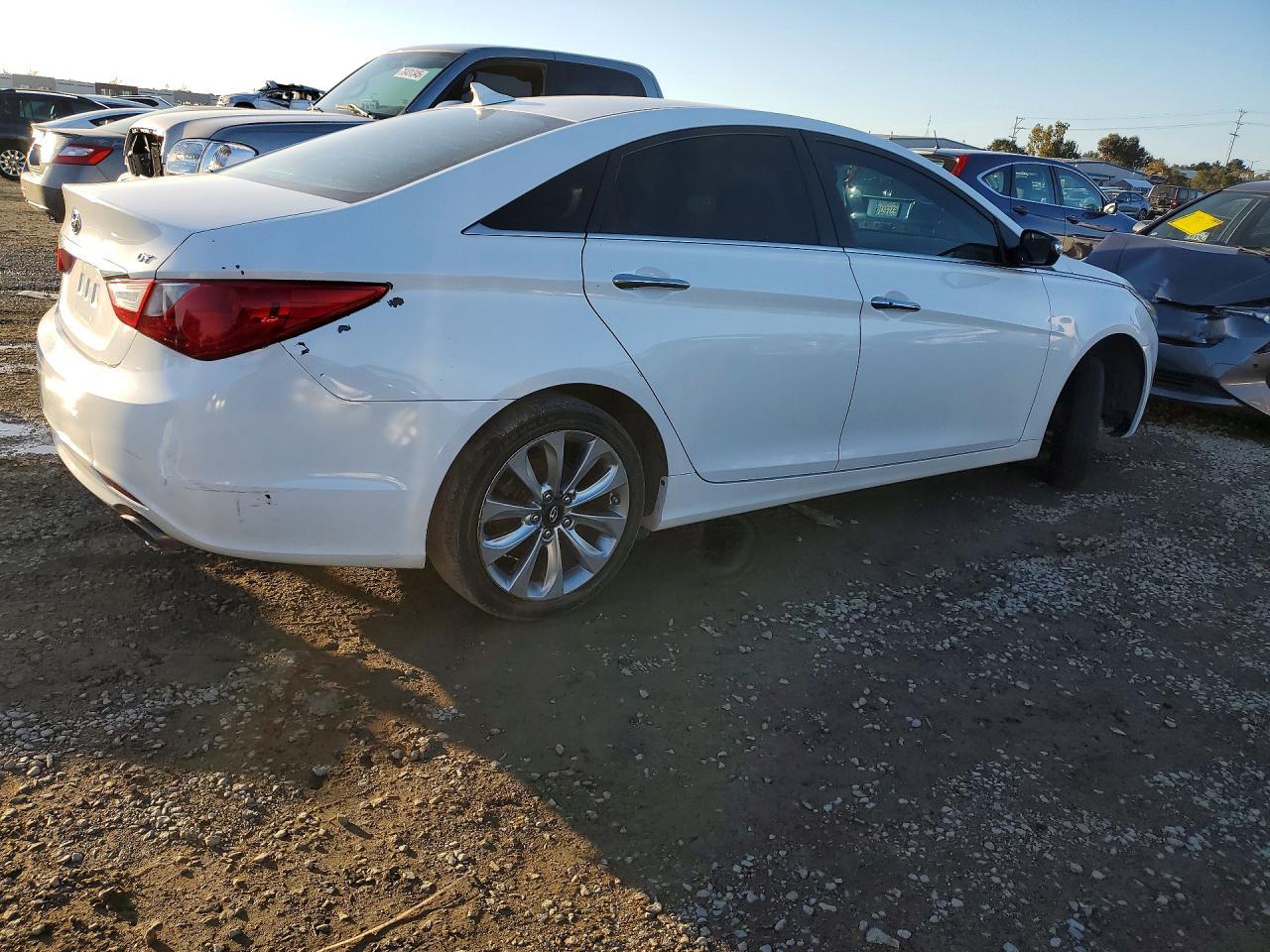 2011 HYUNDAI SONATA