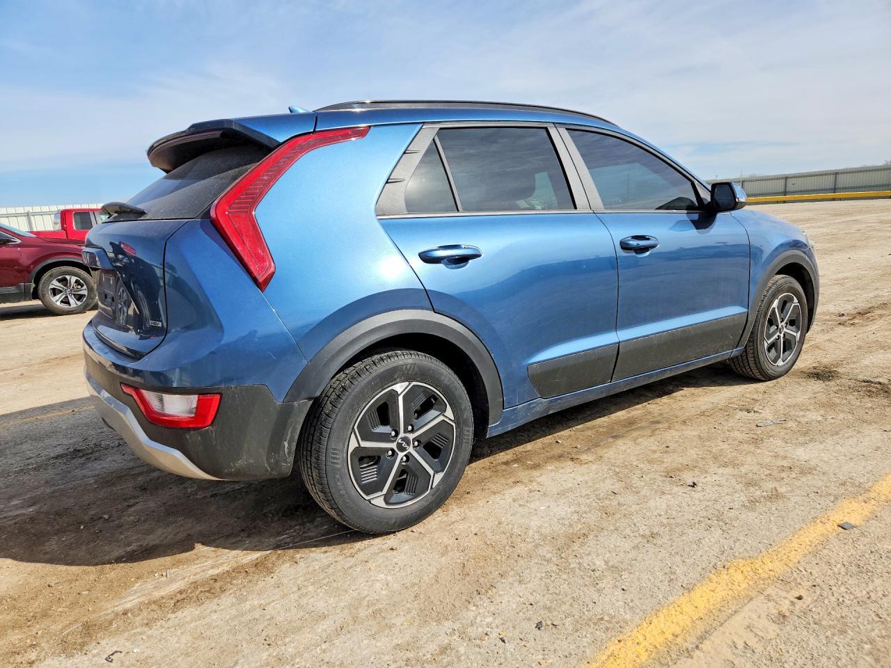 2023 KIA Niro