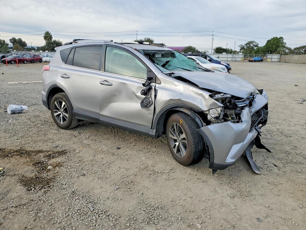 2016 TOYOTA RAV4