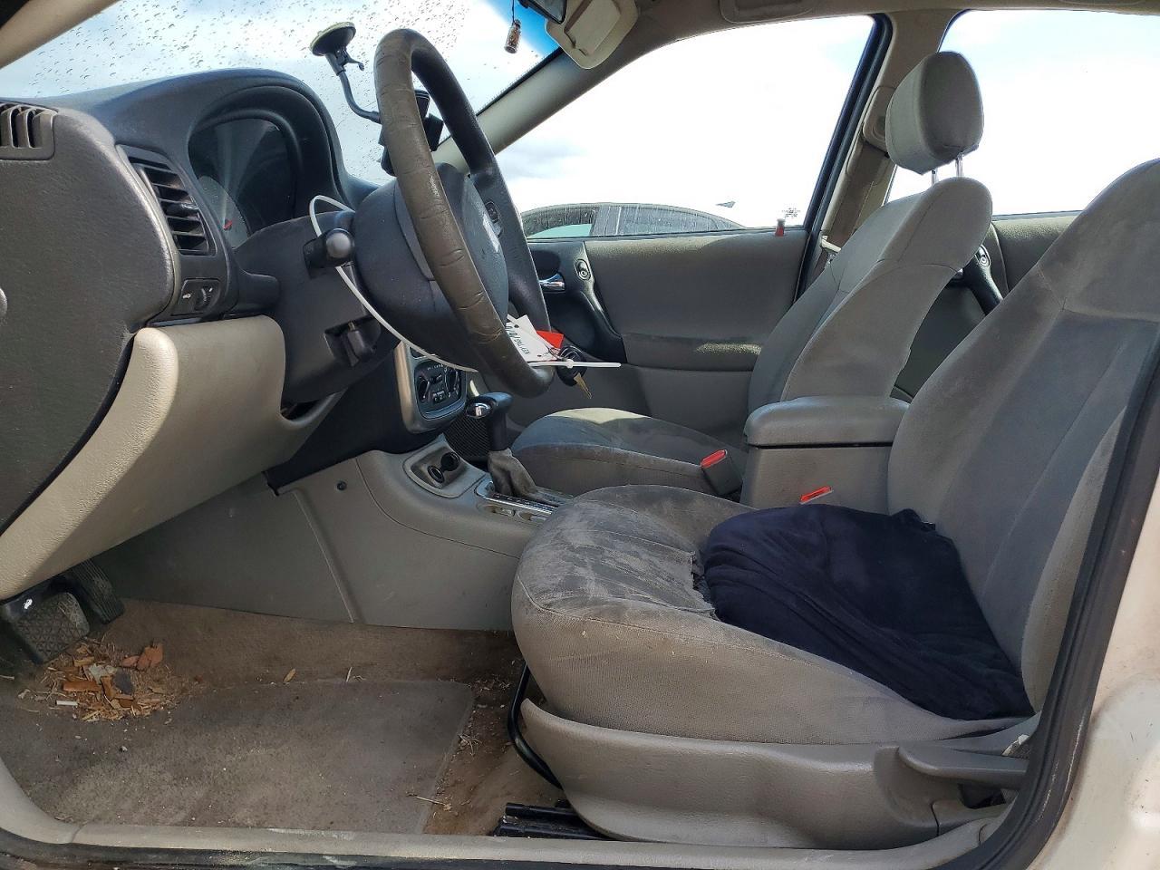 2003 SATURN L200