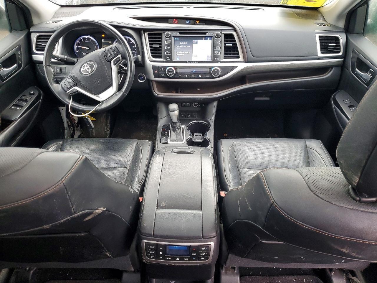 2017 TOYOTA HIGHLANDER