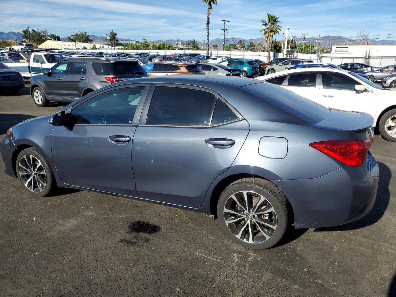 2017 TOYOTA COROLLA