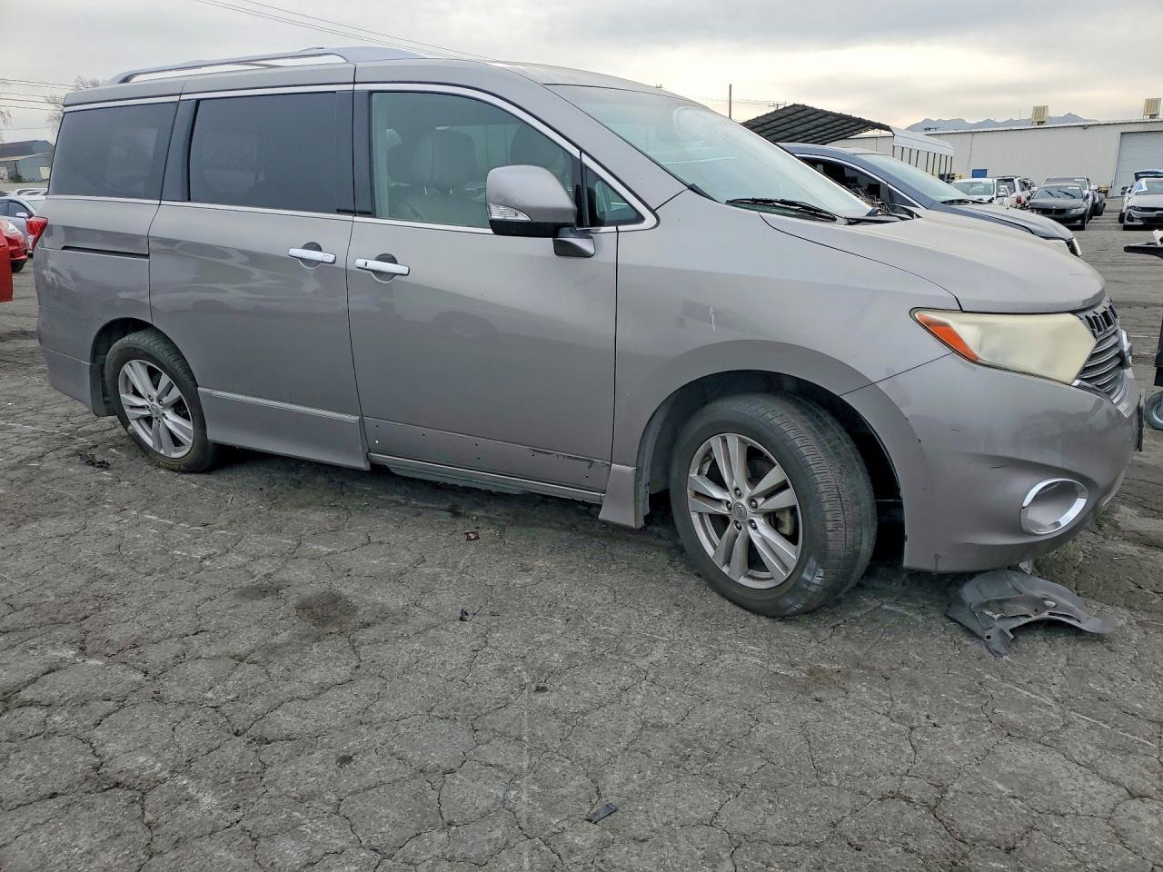 2012 NISSAN Quest