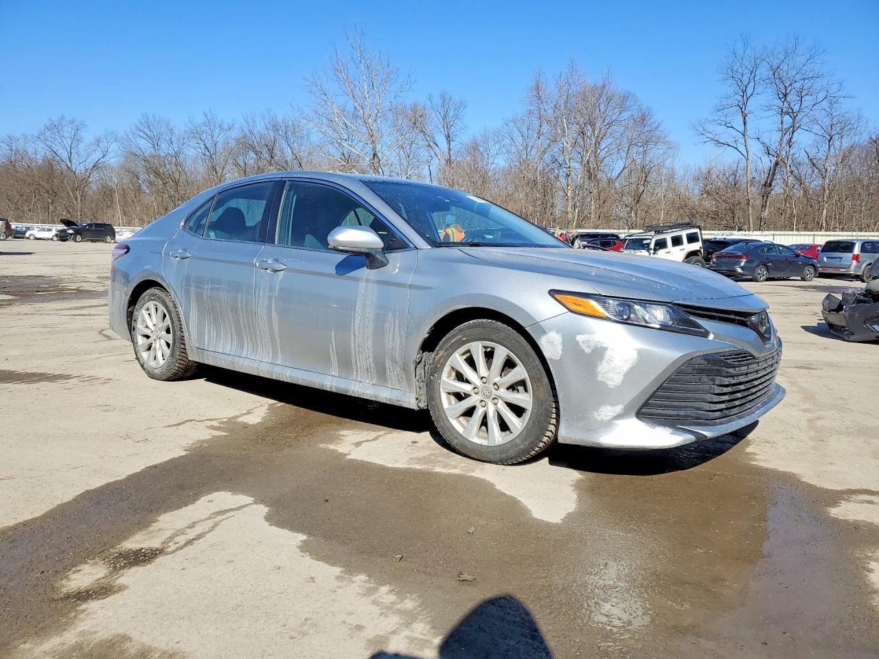 2019 TOYOTA CAMRY