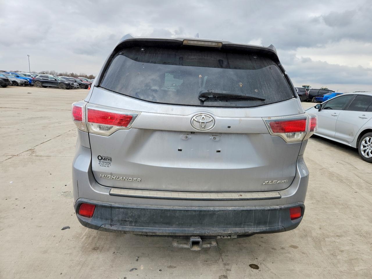 2015 TOYOTA HIGHLANDER
