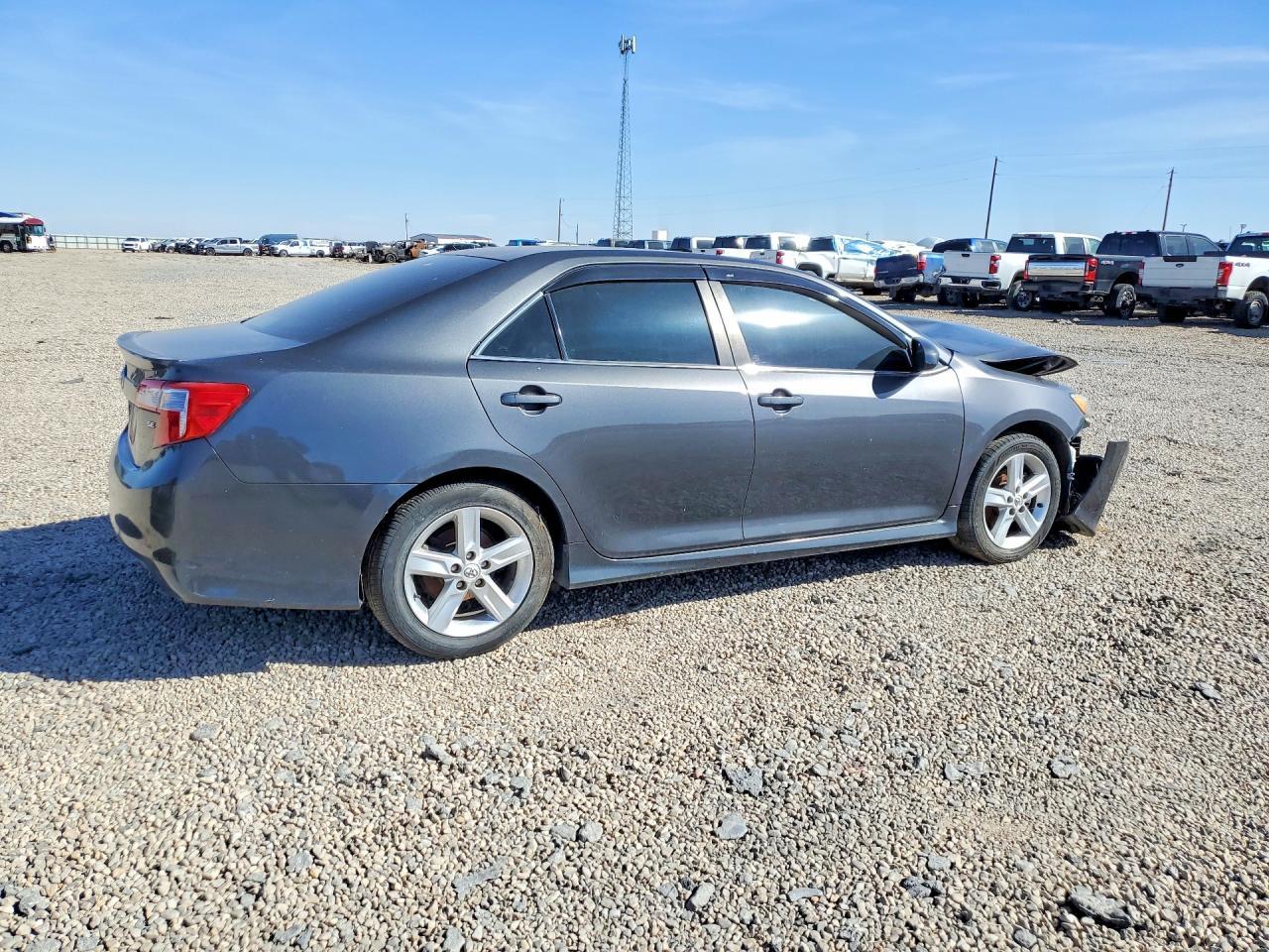 2012 TOYOTA CAMRY