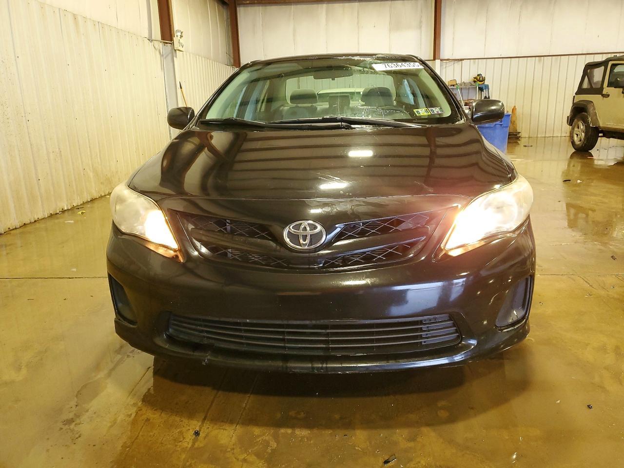 2011 TOYOTA COROLLA