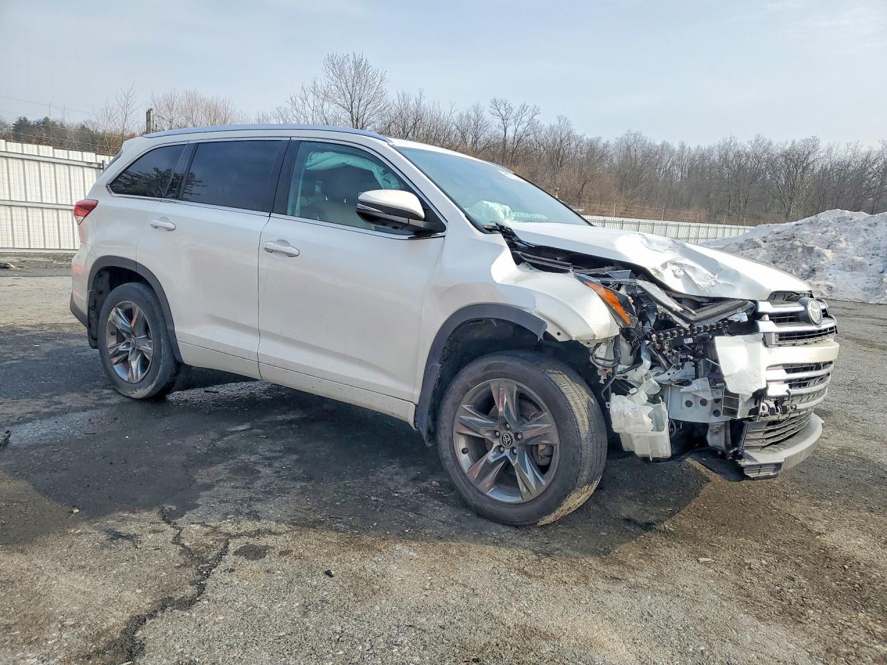 2018 TOYOTA HIGHLANDER