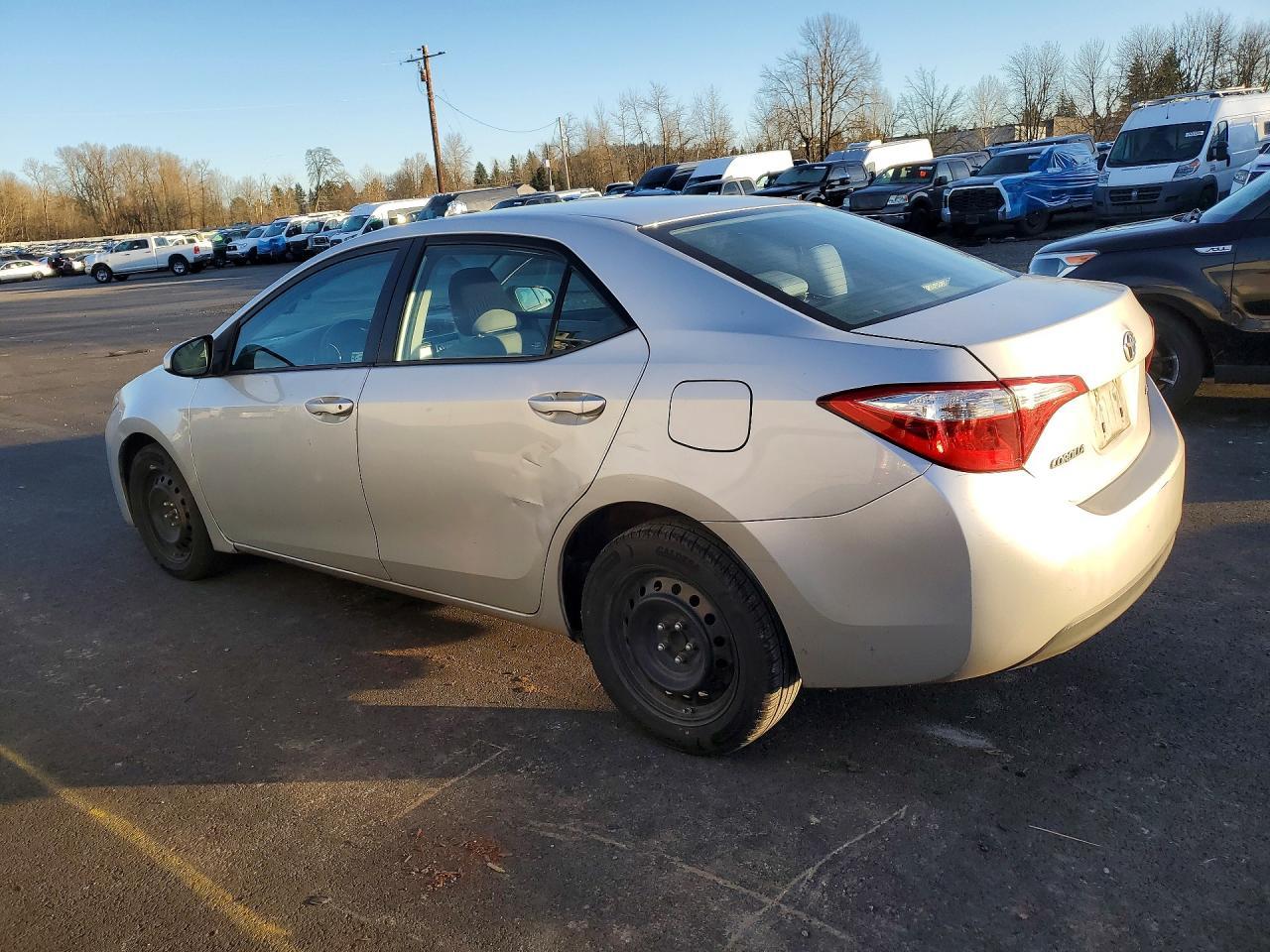 2015 TOYOTA COROLLA
