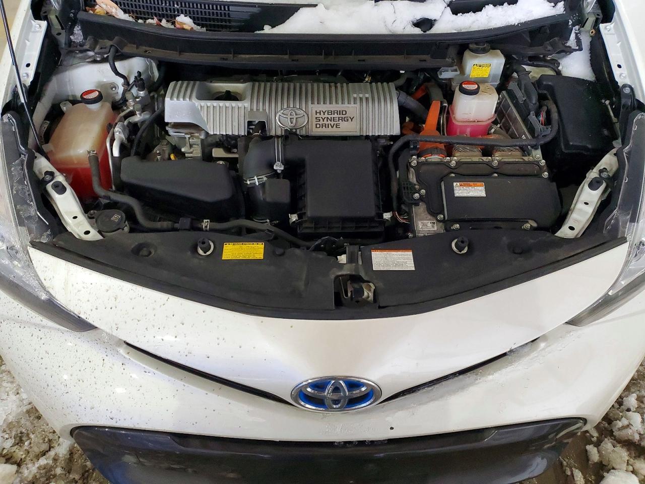 2015 TOYOTA PRIUS V