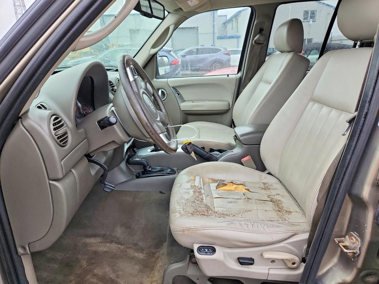 2006 JEEP Liberty