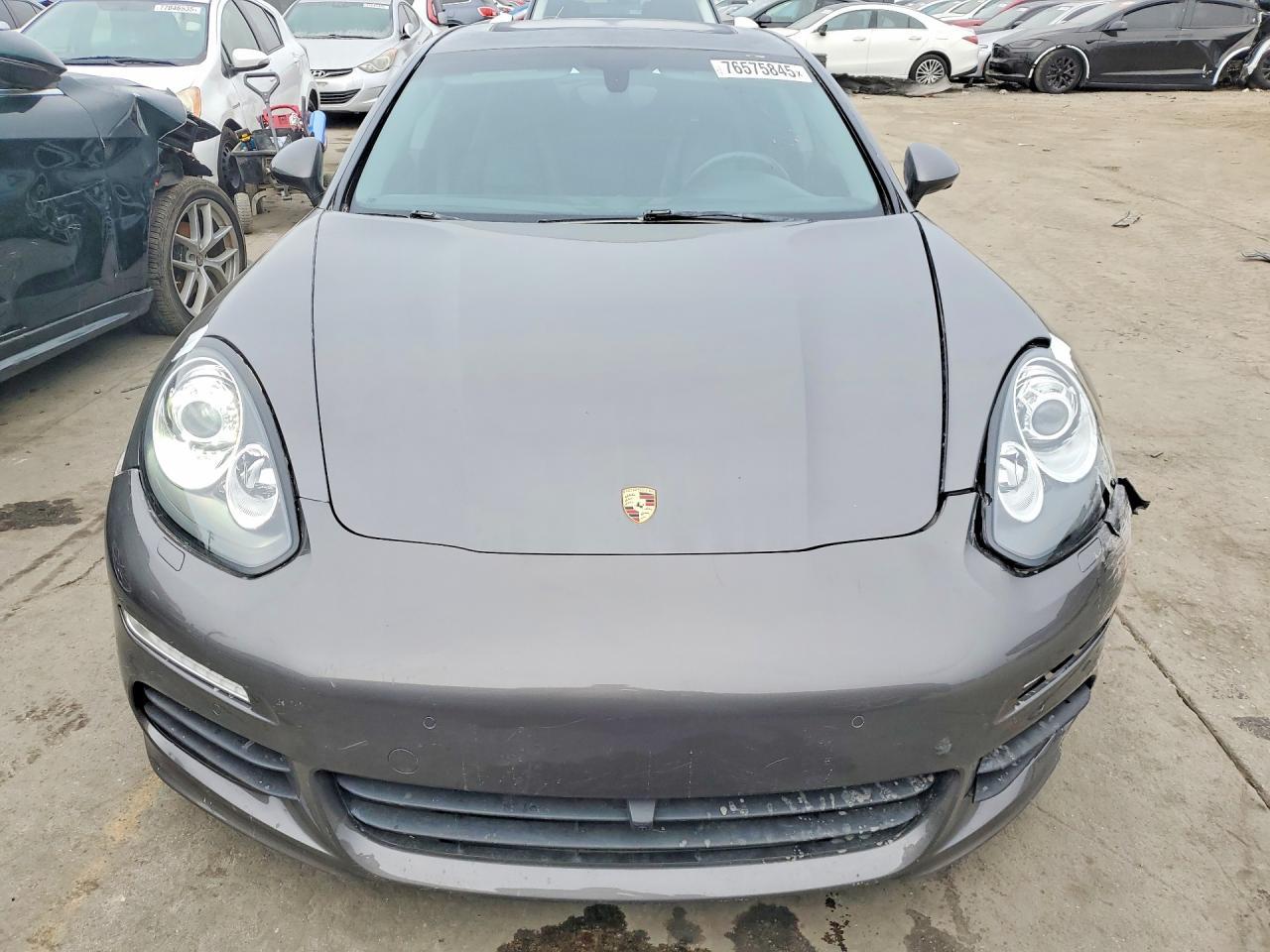 2014 PORSCHE Panamera