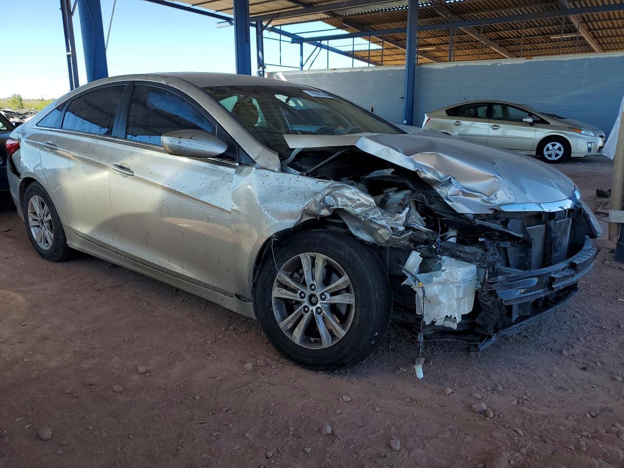 2011 HYUNDAI SONATA