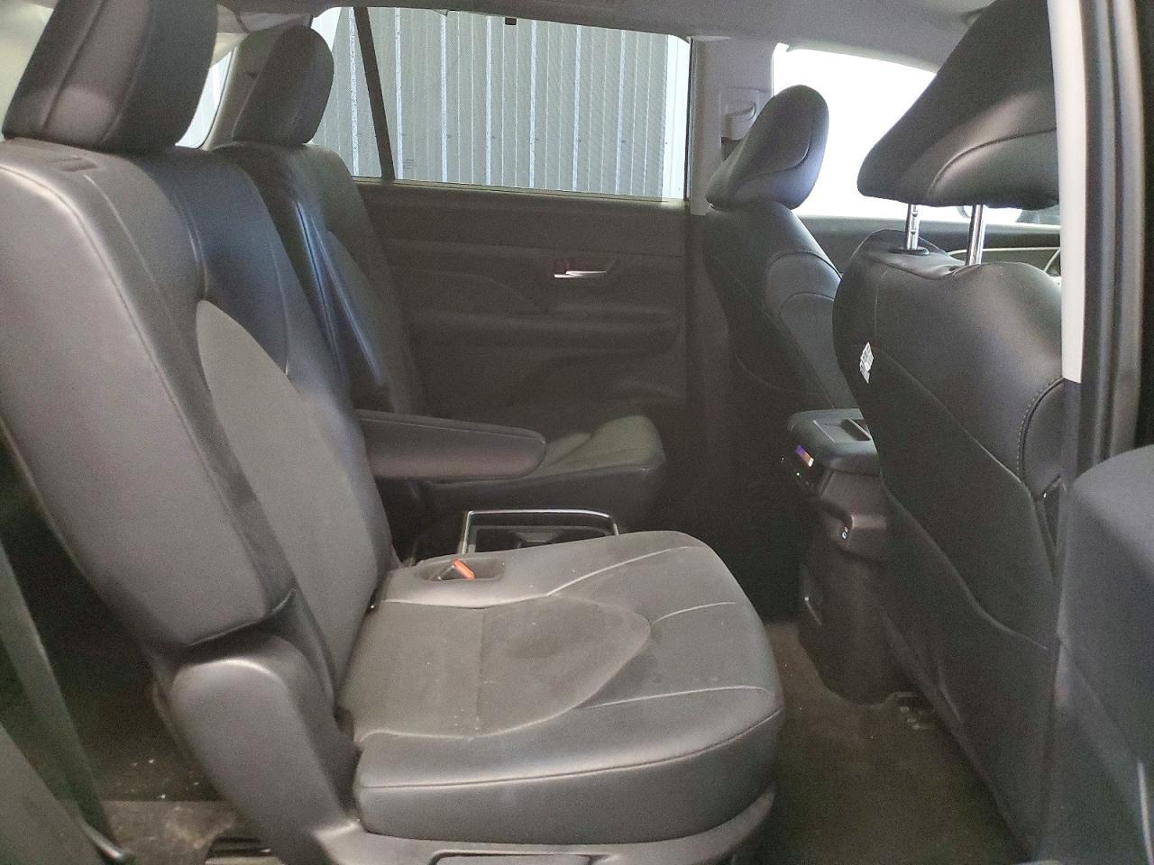2025 TOYOTA HIGHLANDER