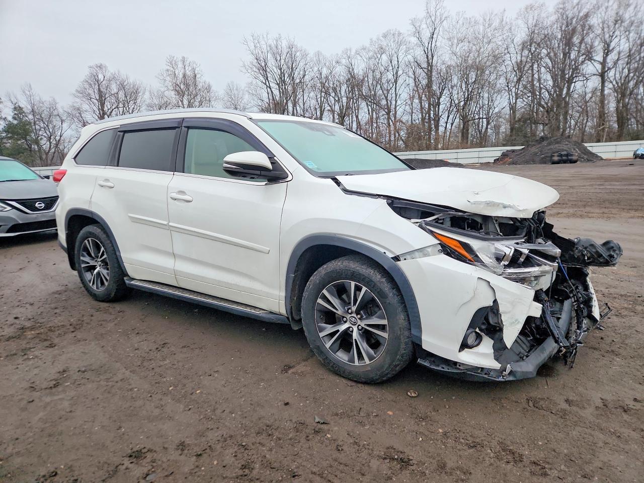 2017 TOYOTA HIGHLANDER