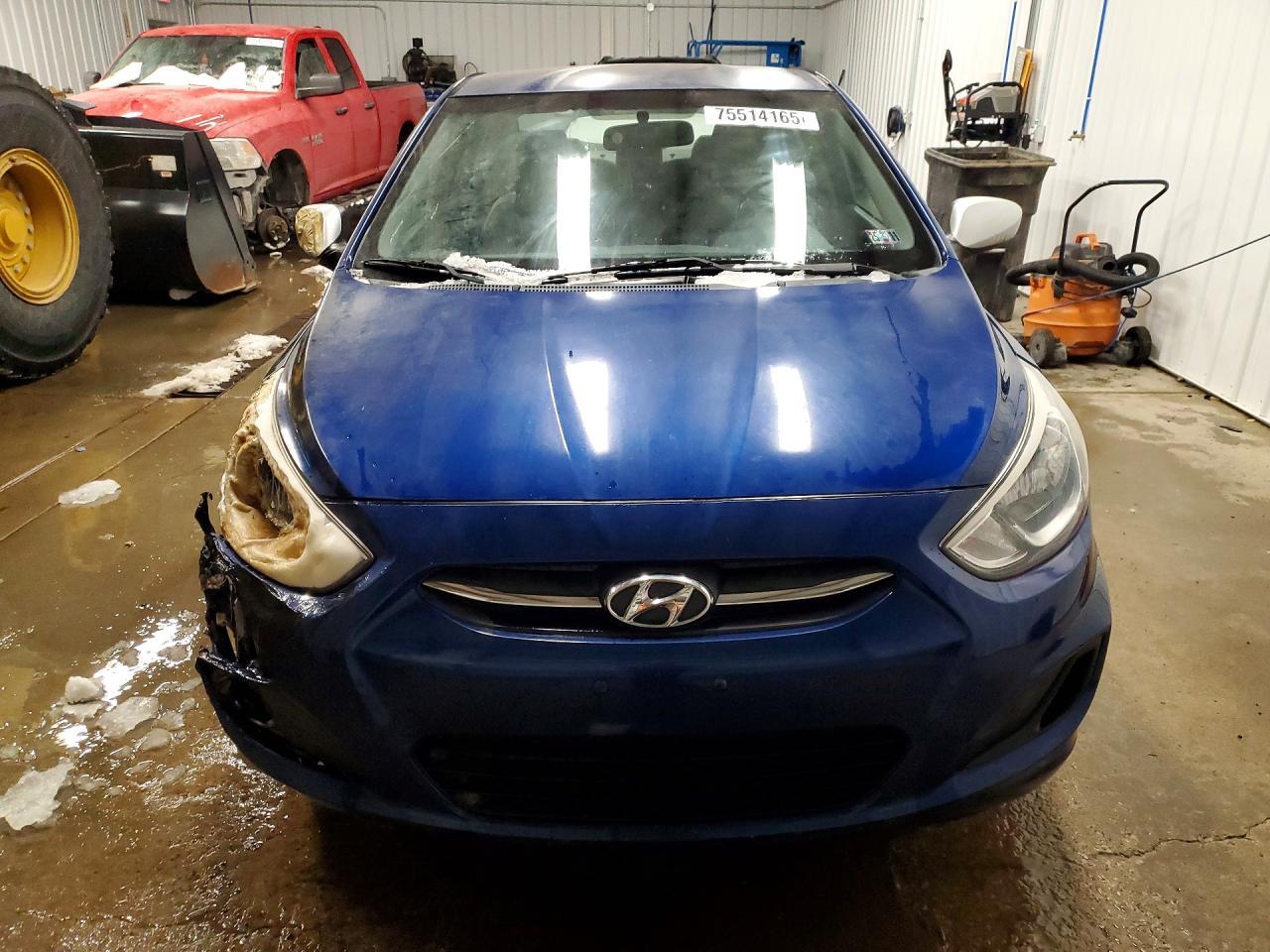 2015 HYUNDAI ACCENT