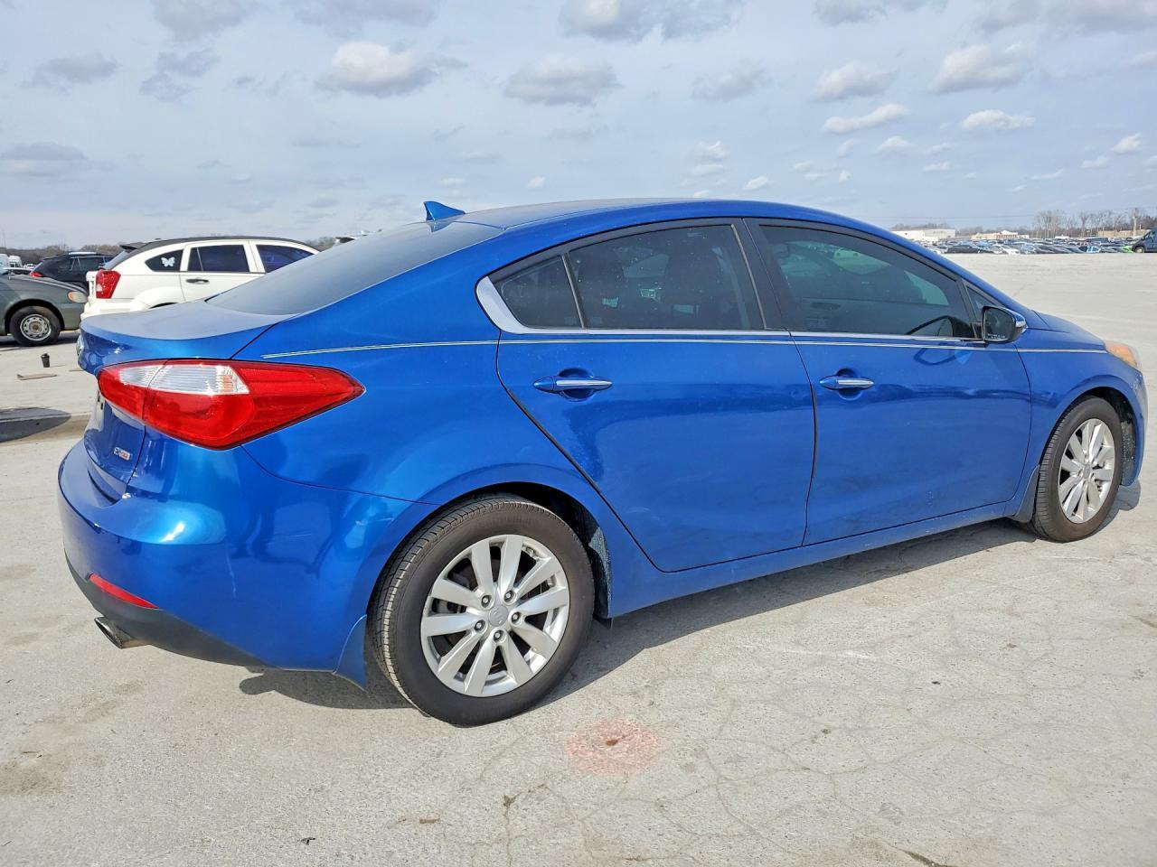 2015 KIA FORTE