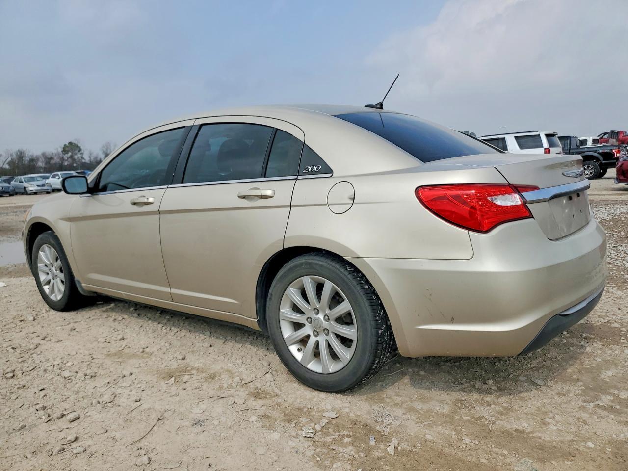2014 CHRYSLER 200