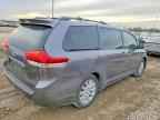 2011 TOYOTA SIENNA