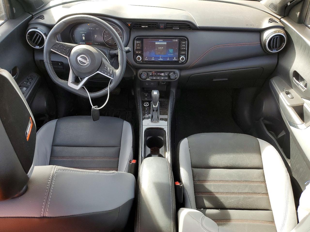 2023 NISSAN KICKS