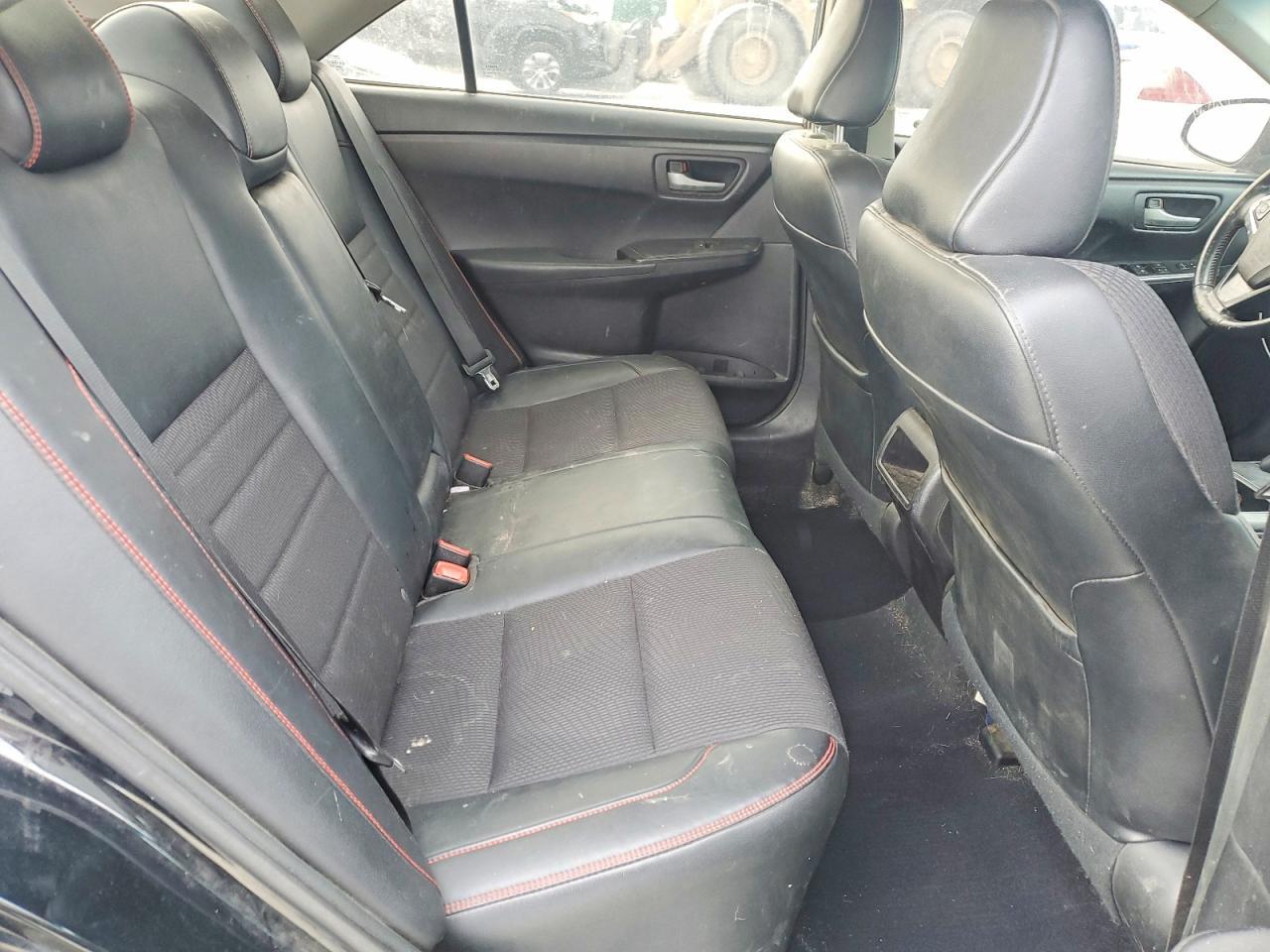 2016 TOYOTA CAMRY