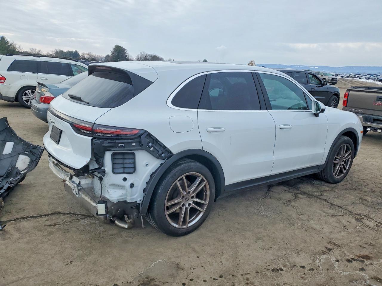 2023 PORSCHE CAYENNE