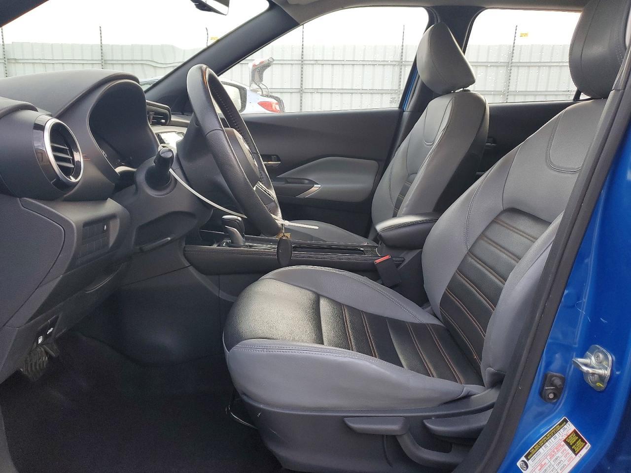 2021 NISSAN KICKS