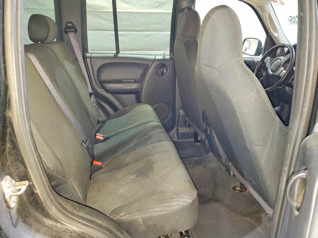2004 JEEP Liberty