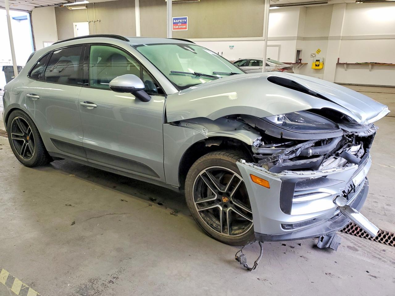 2020 PORSCHE Macan