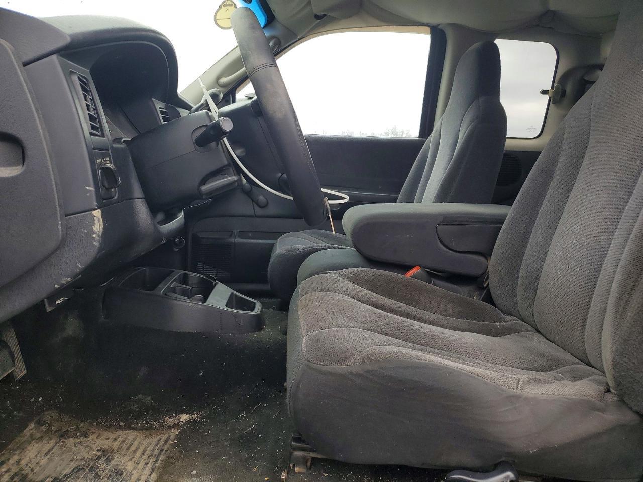 2004 DODGE Dakota