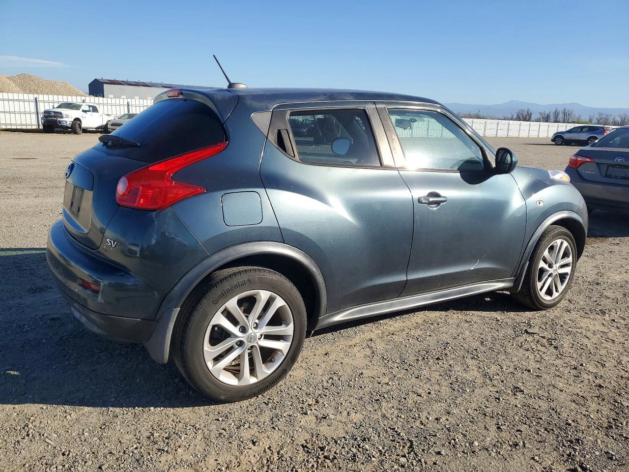 2011 NISSAN Juke