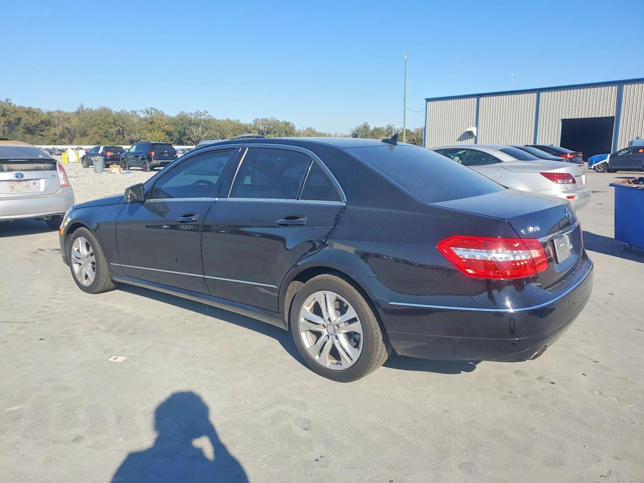 2011 MERCEDES-BENZ E-Class