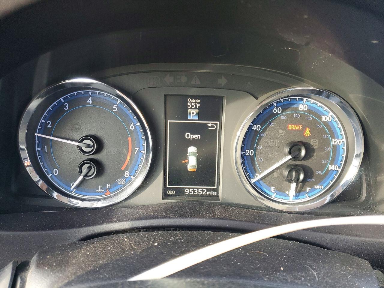 2018 TOYOTA COROLLA
