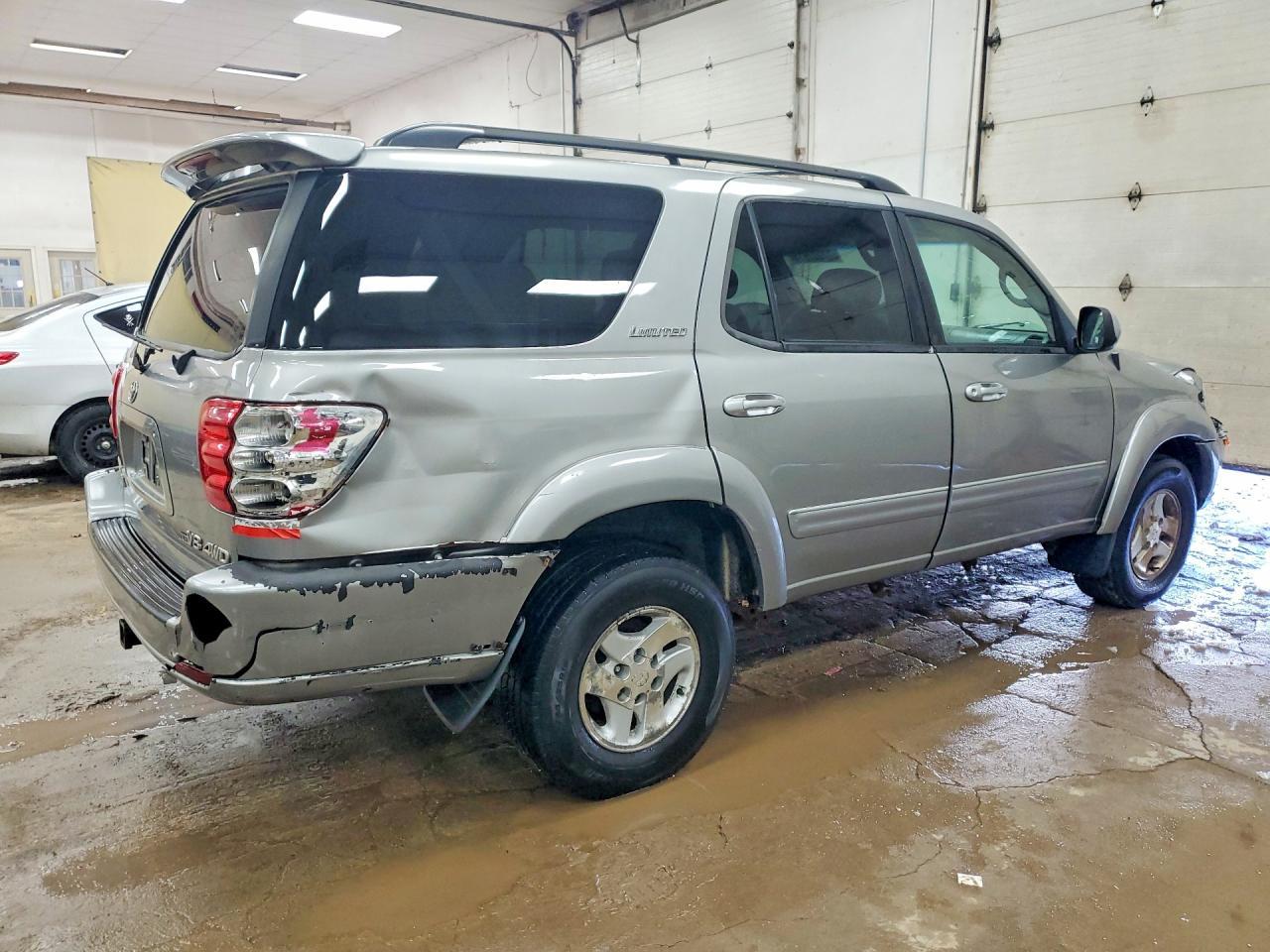2002 TOYOTA Sequoia