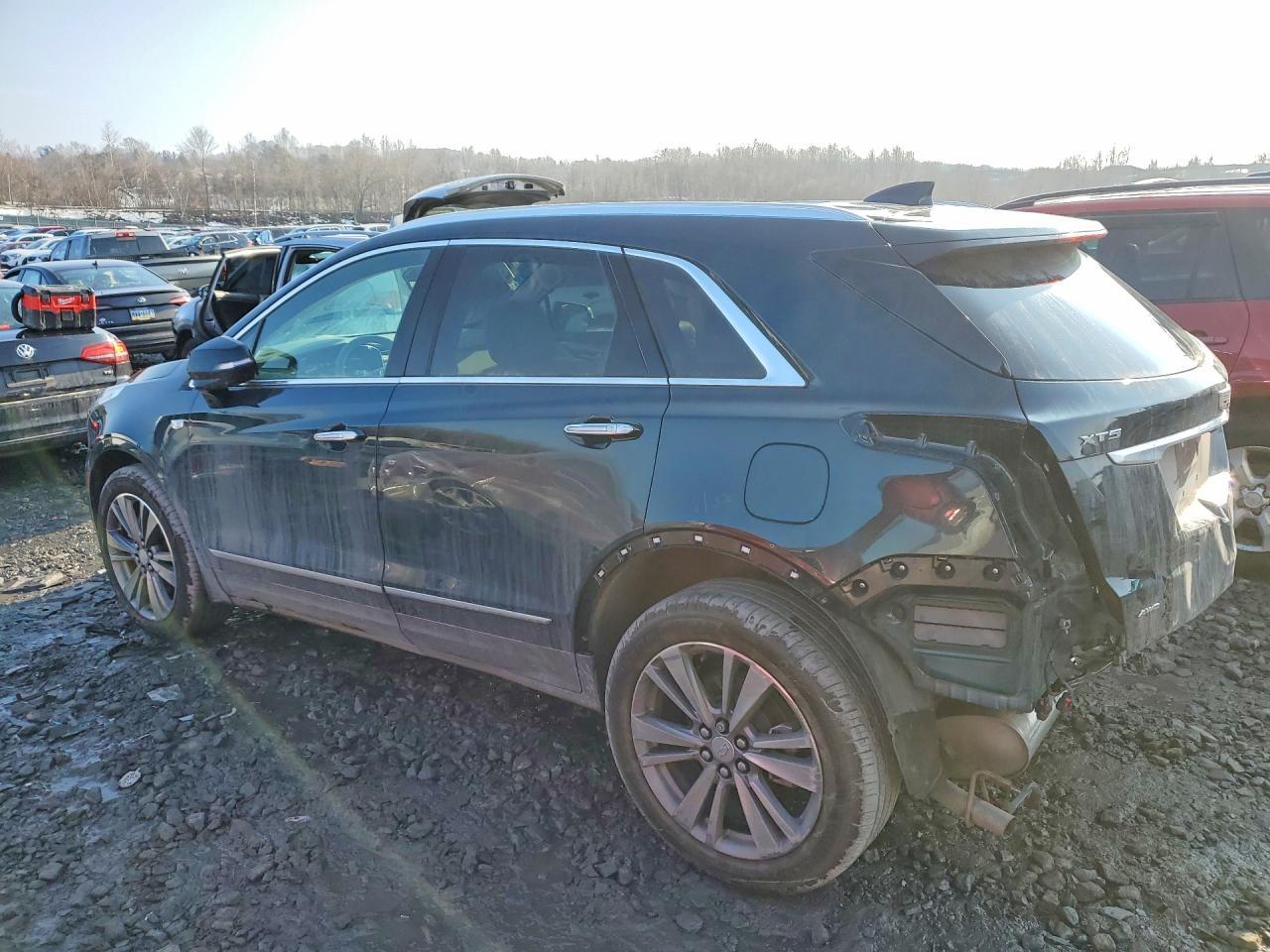 2025 CADILLAC XT5