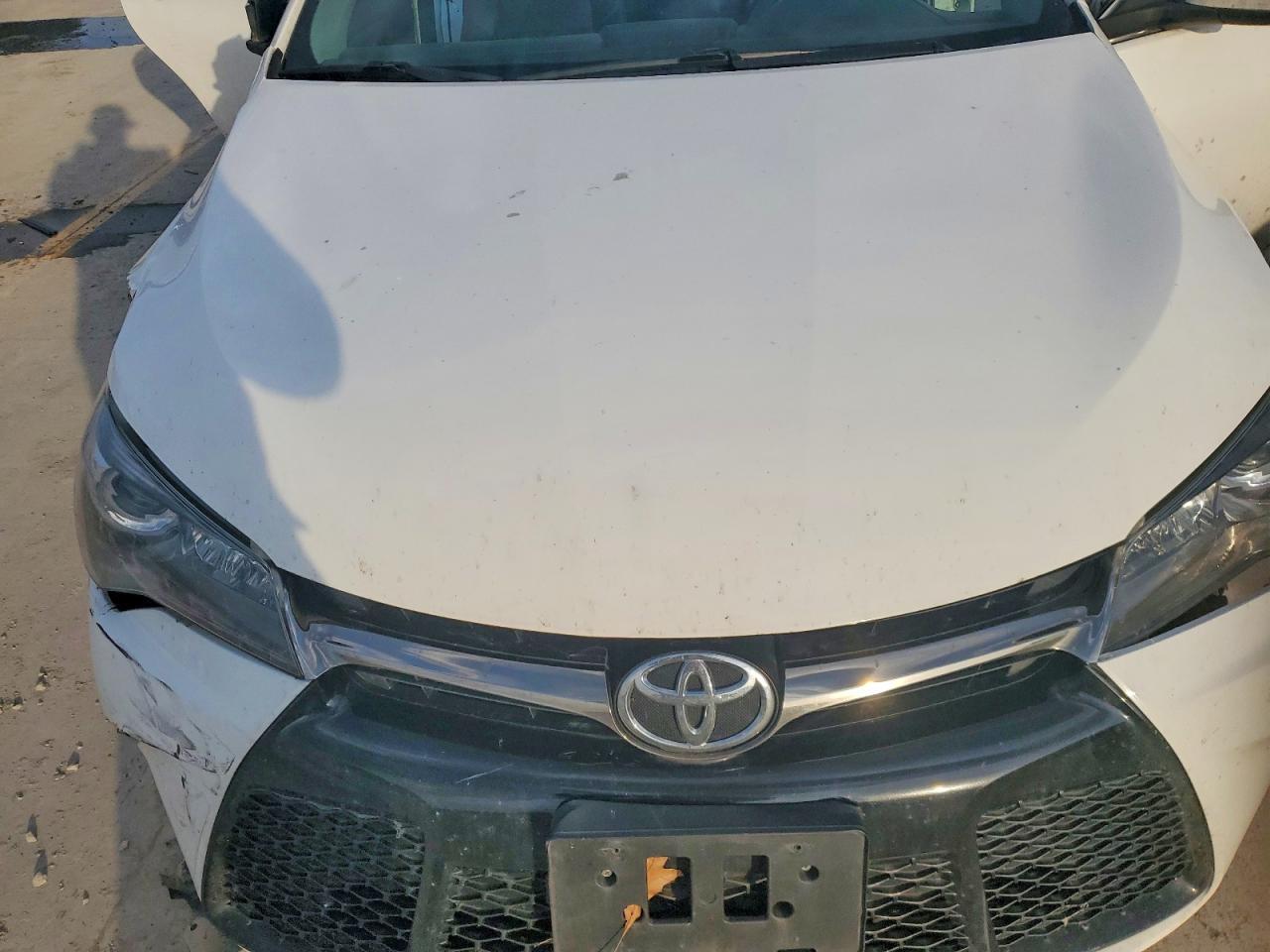 2016 TOYOTA CAMRY