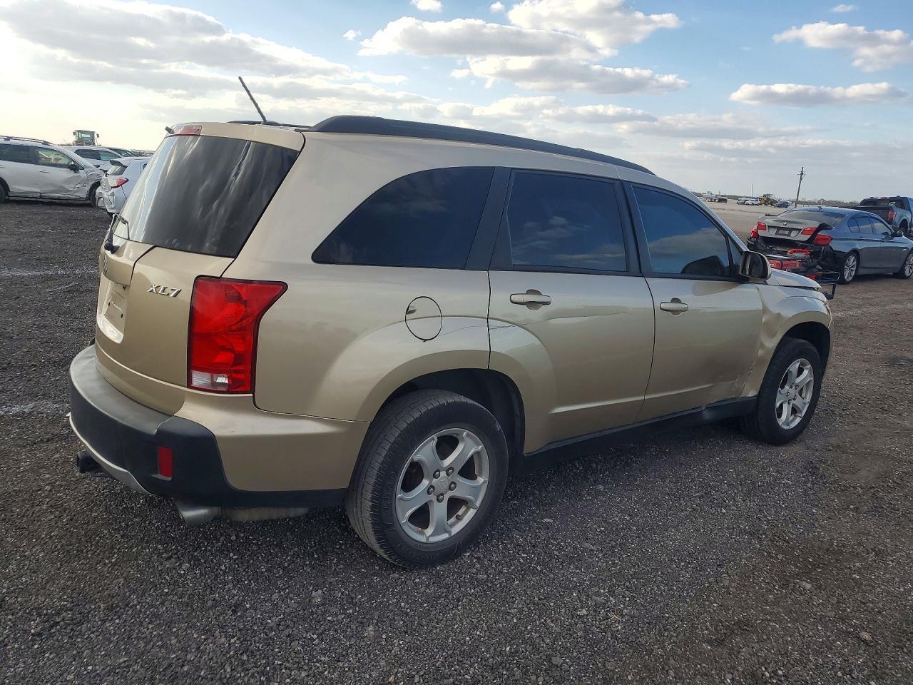 2008 SUZUKI Xl-7