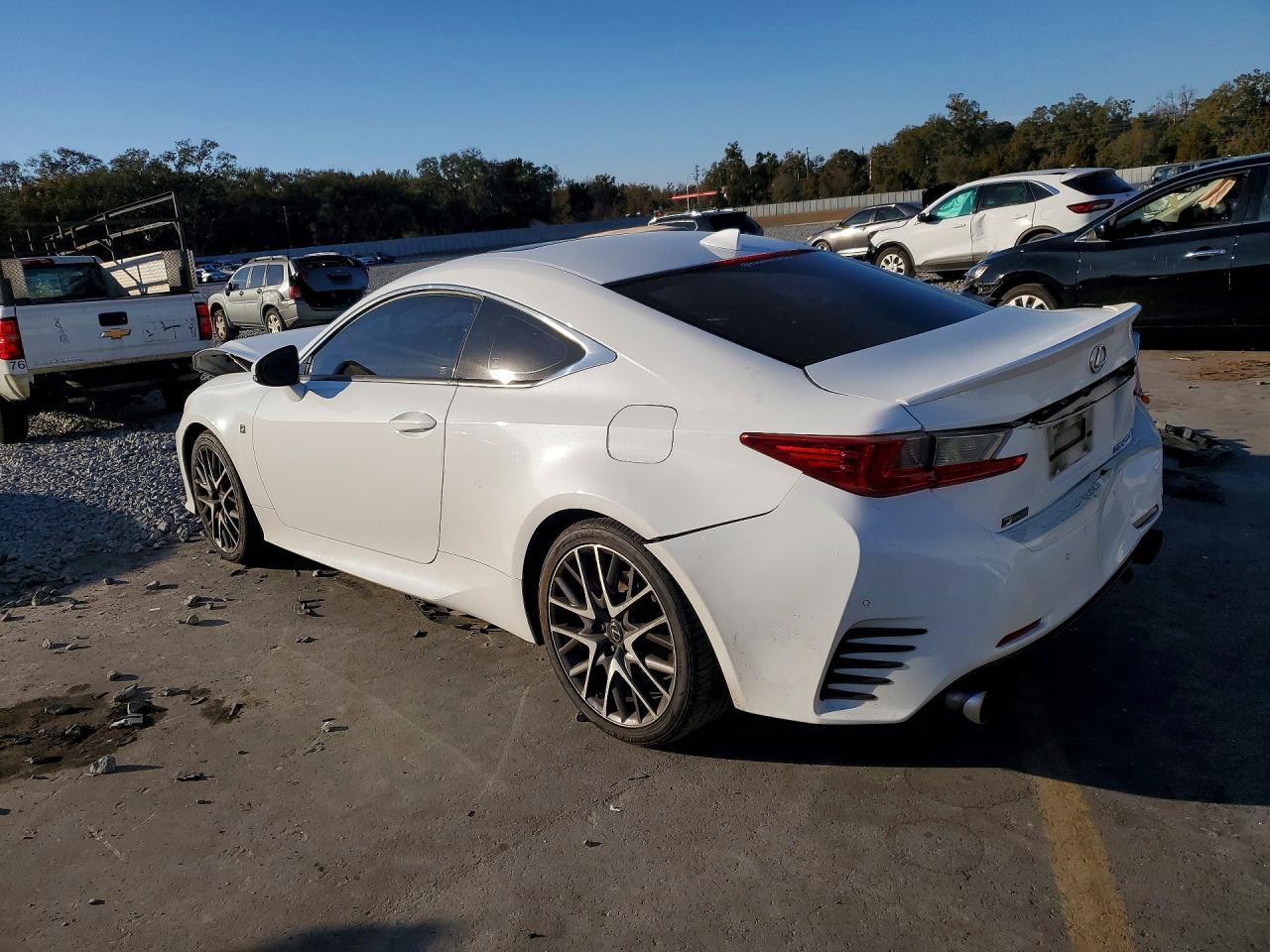 2017 LEXUS RC 200t