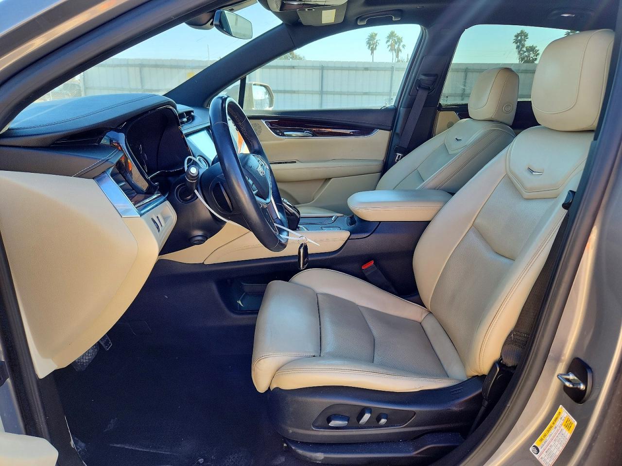 2017 CADILLAC XT5