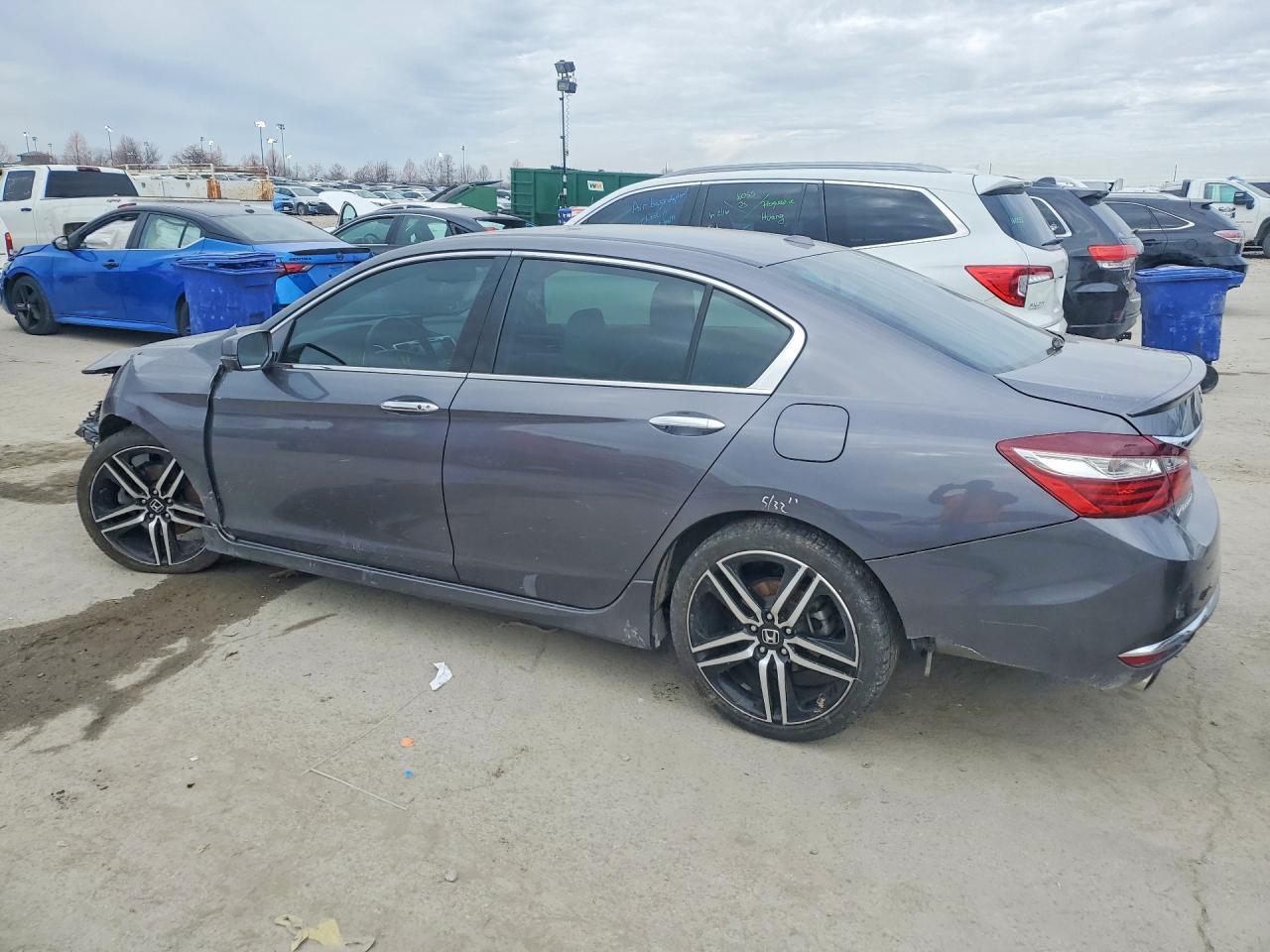 2017 HONDA ACCORD
