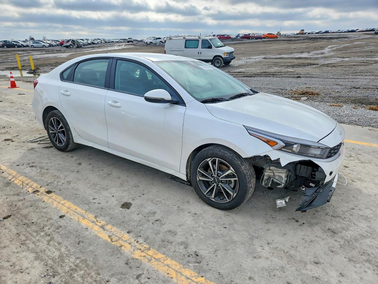 2024 KIA FORTE