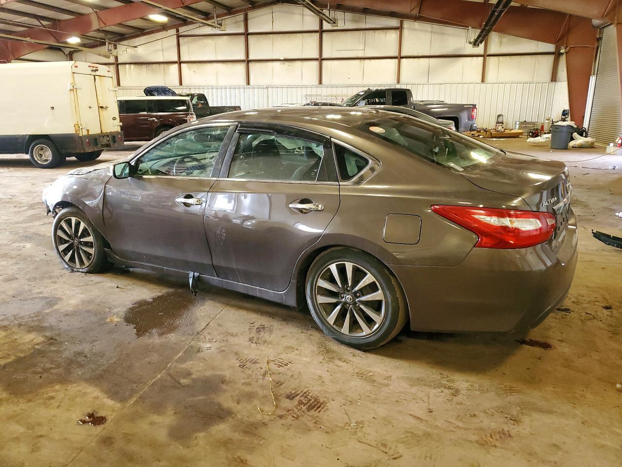 2017 NISSAN ALTIMA