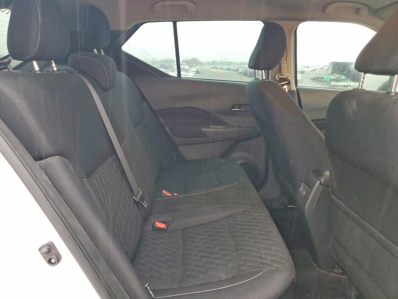 2021 NISSAN KICKS