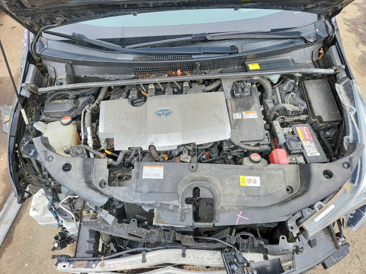 2016 TOYOTA PRIUS