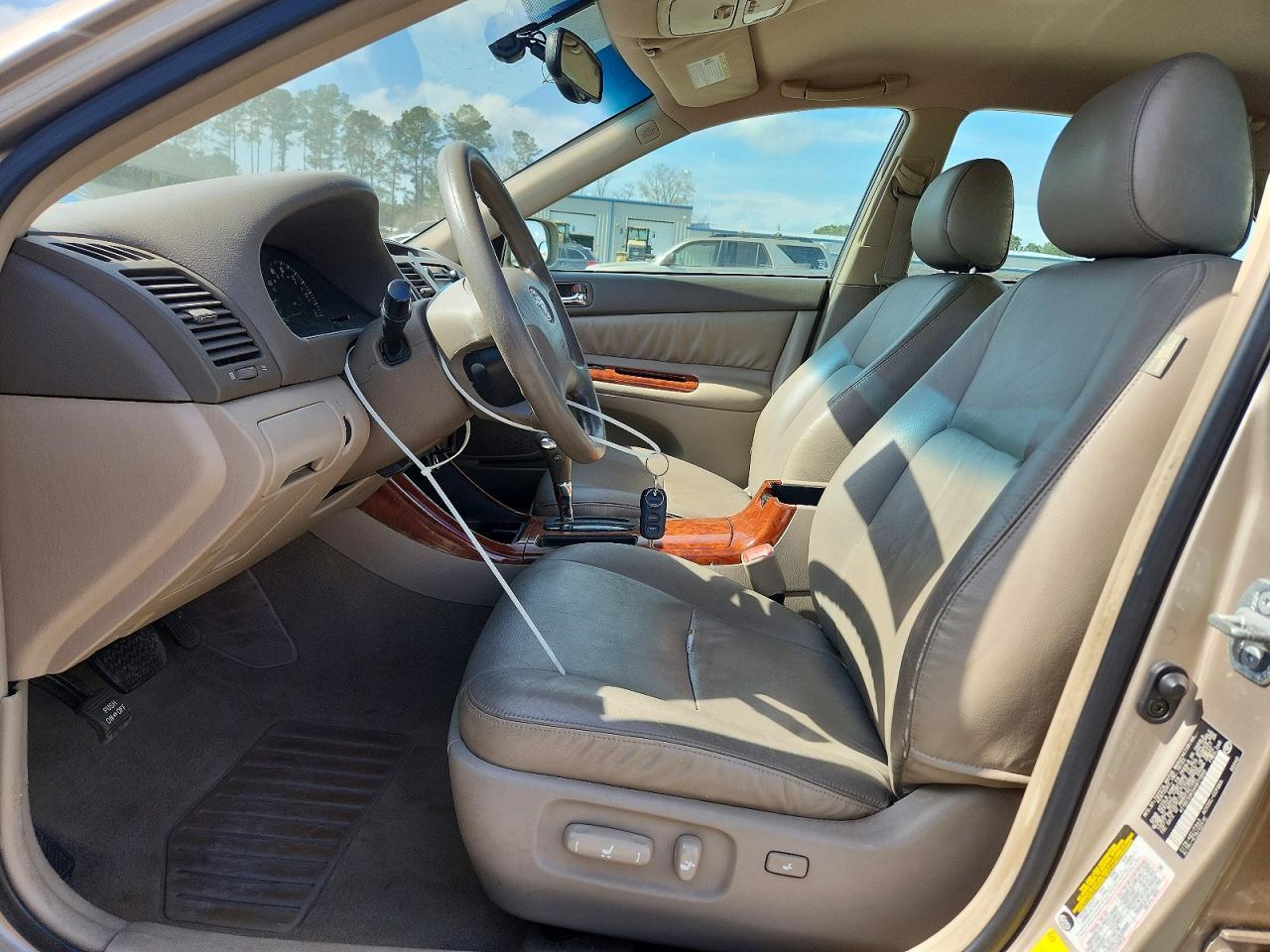 2004 TOYOTA CAMRY