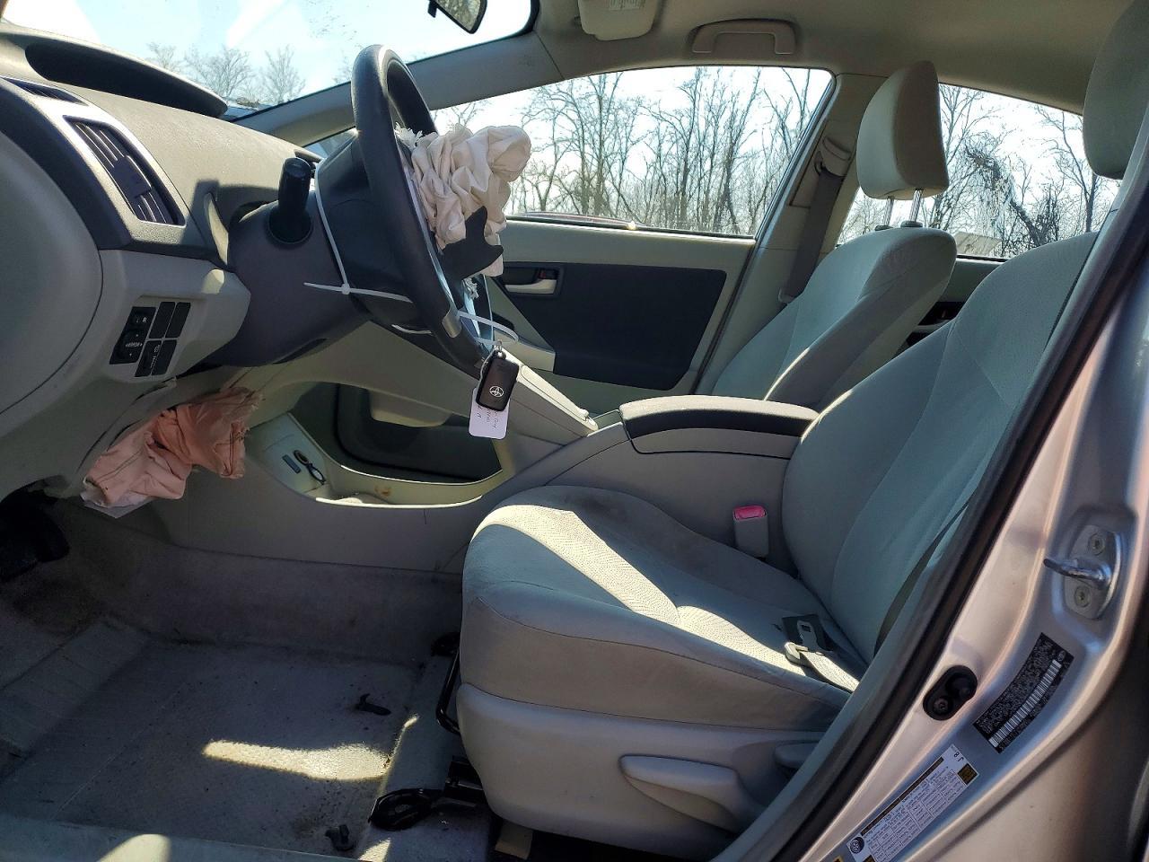2010 TOYOTA PRIUS
